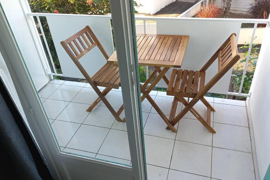 Appartement Avec Piscine Proche De La Mer 레트루아질레 외부 사진