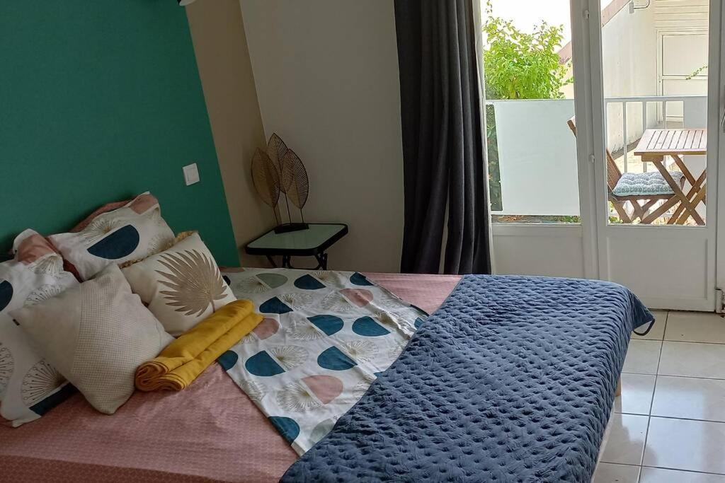 Appartement Avec Piscine Proche De La Mer 레트루아질레 외부 사진